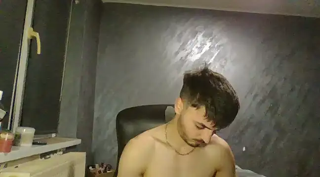 XXXdonXXX online show from December 6, 2024, 7:45 pm