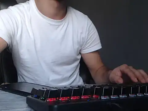 XXXdonXXX online show from October 19, 2025, 1:12 pm