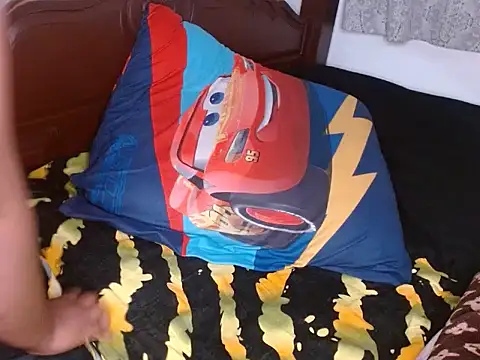 Snapshot of Mysticmariner chatting on October 1, 2025, 11:05 am Mysticmariner online show from October 1, 2025, 11:05 am