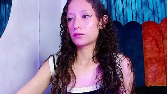 abbycutecs online show from March 10, 2026, 2:33 pm