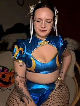 Snapshot of ScottishTension chatting on October 31, 2025, 11:06 pm ScottishTension online show from October 31, 2025, 11:06 pm