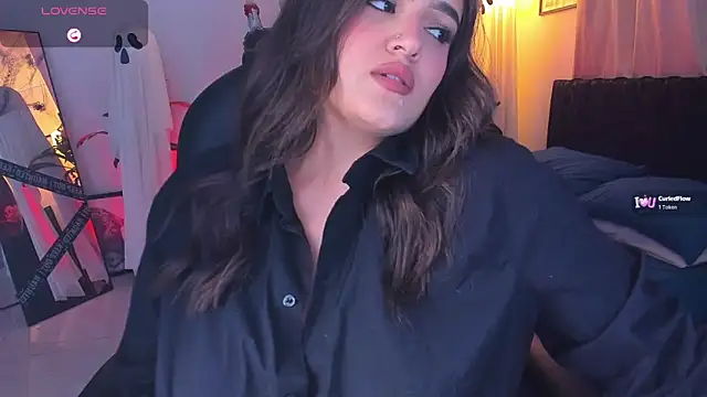 Snapshot of ellarosee_ chatting on October 21, 2025, 6:19 pm ellarosee  online show from October 21, 2025, 6:19 pm