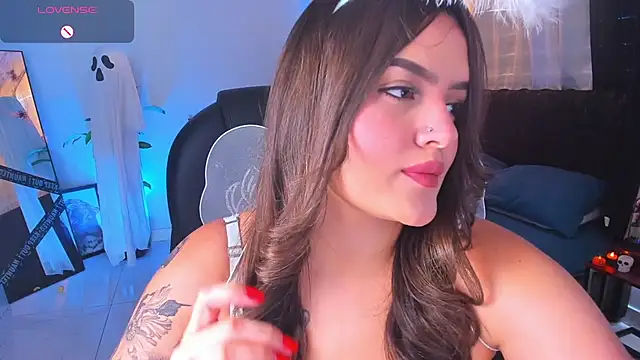 Snapshot of ellarosee_ chatting on October 28, 2025, 5:37 pm ellarosee  online show from October 28, 2025, 5:37 pm