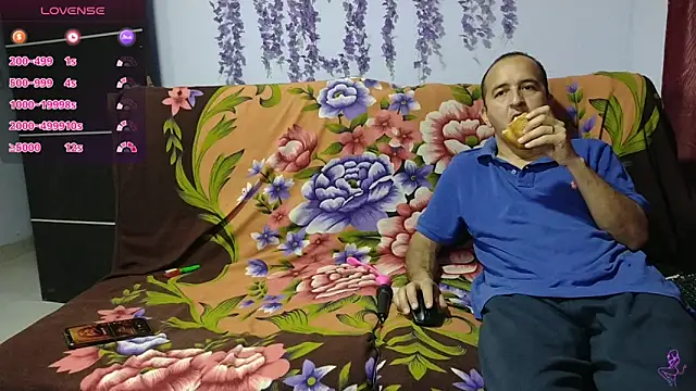 Snapshot of yazfore2 chatting on November 12, 2025, 12:22 am yazfore2 online show from November 12, 2025, 12:22 am