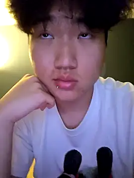 jaesung2005 online show from May 12, 2026, 12:35 pm