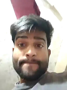 PRIYANHUxh online show from April 20, 2026, 2:53 pm