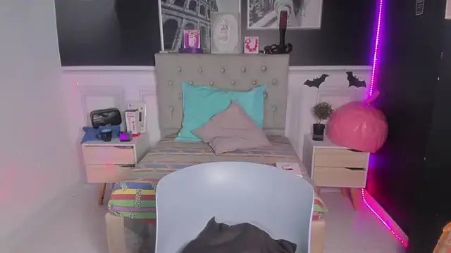 ariadna dawson7 online show from December 21, 2025, 3:52 pm