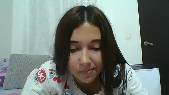 mia cooper 24 online show from February 12, 2025, 10:48 pm