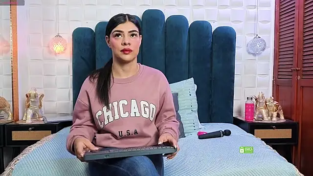 Snapshot of Maguy_Mistress chatting on April 13, 2026, 12:10 pm Maguy Mistress online show from April 13, 2026, 12:10 pm