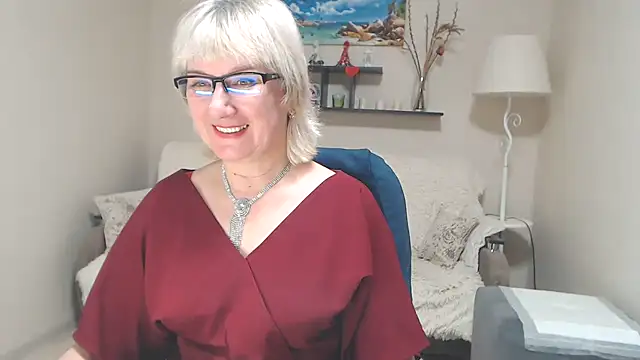 FleurMays online show from February 17, 2025, 1:53 pm