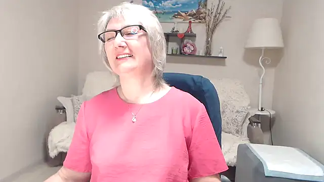 FleurMays online show from March 18, 2026, 4:26 am