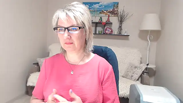 FleurMays online show from April 27, 2026, 4:10 am