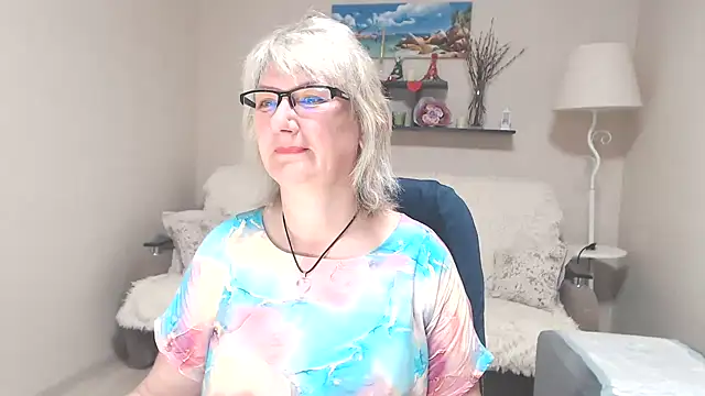 FleurMays online show from June 11, 2026, 4:10 am