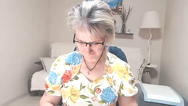 FleurMays online show from June 21, 2026, 4:26 am