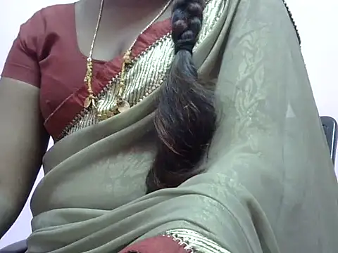 Hot akshara online show from November 20, 2025, 5:01 pm