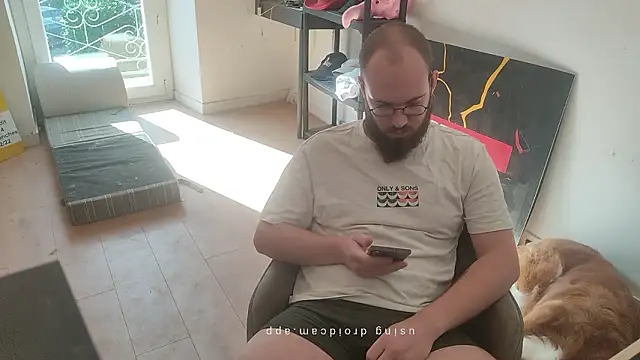 Snapshot of azagoul222 chatting on February 28, 2026, 1:01 pm azagoul222 online show from February 28, 2026, 1:01 pm