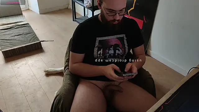 Snapshot of azagoul222 chatting on March 25, 2026, 4:57 pm azagoul222 online show from March 25, 2026, 4:57 pm