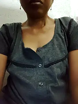 Snapshot of Gautami-telugu chatting on September 29, 2025, 4:34 pm Gautami-telugu online show from September 29, 2025, 4:34 pm