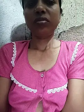 Snapshot of Gautami-telugu chatting on October 9, 2025, 8:29 pm Gautami-telugu online show from October 9, 2025, 8:29 pm