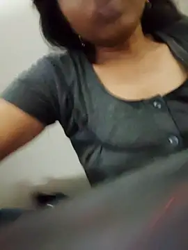 Snapshot of Gautami-telugu chatting on October 25, 2025, 10:01 am Gautami-telugu online show from October 25, 2025, 10:01 am