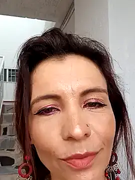 Milenahot 69  online show from December 15, 2024, 2:27 pm