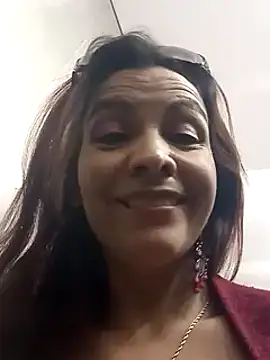 Milenahot 69  online show from December 15, 2024, 5:31 pm