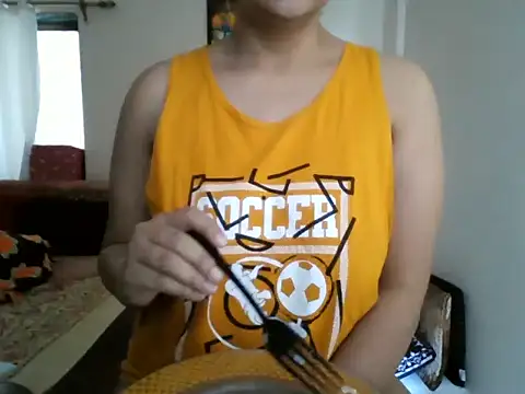 Snapshot of MakeMeCumAhh chatting on October 7, 2025, 8:44 am MakeMeCumAhh online show from October 7, 2025, 8:44 am