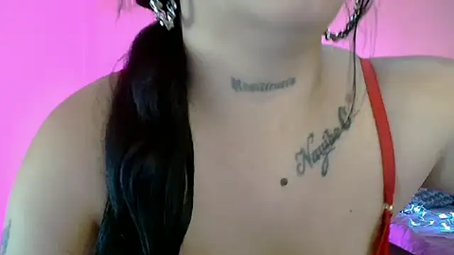 Snapshot of pocahonta89 chatting on March 2, 2025, 10:05 pm pocahonta89 online show from March 2, 2025, 10:05 pm