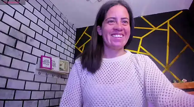 kathina giraldo online show from December 3, 2024, 12:38 pm