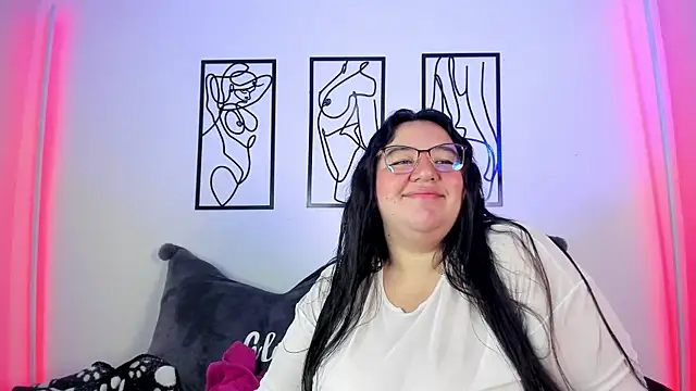 RubyPirsso18 online show from March 15, 2025, 7:05 pm