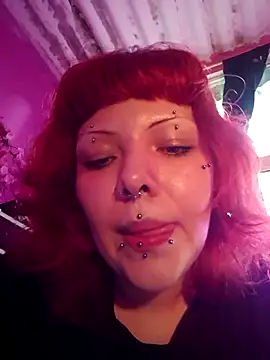 Snapshot of Sarah-Stoner chatting on June 21, 2026, 9:06 pm Sarah-Stoner online show from June 21, 2026, 9:06 pm
