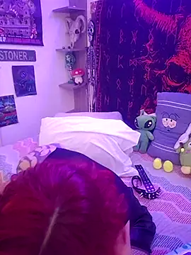 Sarah-Stoner online show from August 3, 2026, 11:52 pm