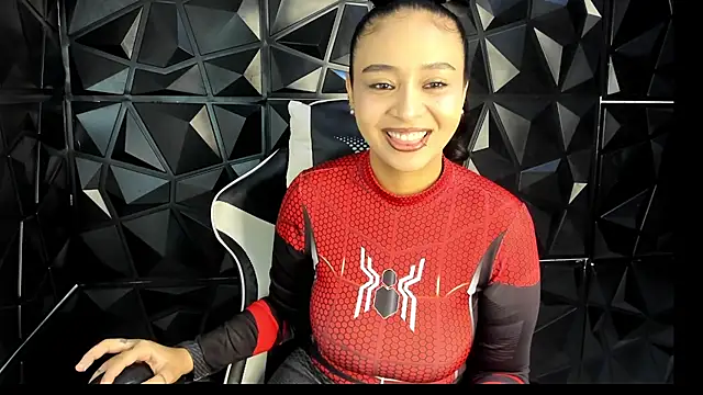 HelueHorny13 online show from October 26, 2025, 4:07 am