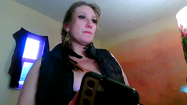 lilyhornyhousewife online show from February 26, 2025, 4:45 pm