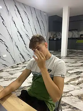 oliver Lz online show from October 29, 2025, 6:15 am