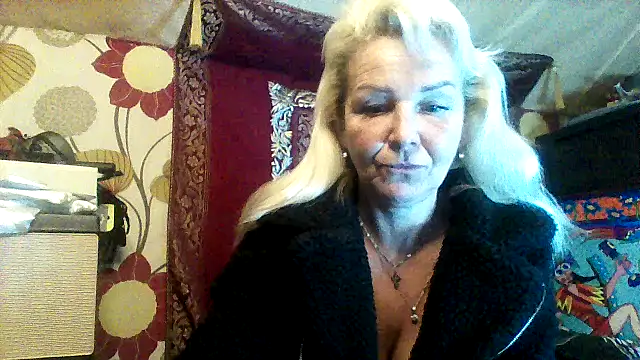 Snapshot of CassandraSandra44 chatting on February 15, 2026, 6:32 am CassandraSandra44 online show from February 15, 2026, 6:32 am