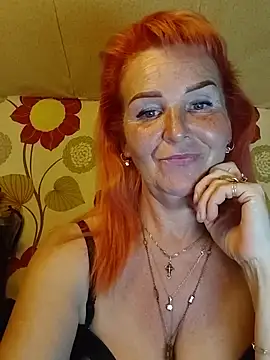 CassandraSandra44 online show from April 17, 2026, 4:32 pm