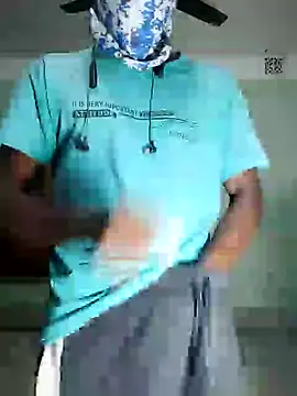 Snapshot of Hunter_boy9 chatting on January 17, 2025, 4:26 pm Hunter boy9 online show from January 17, 2025, 4:26 pm