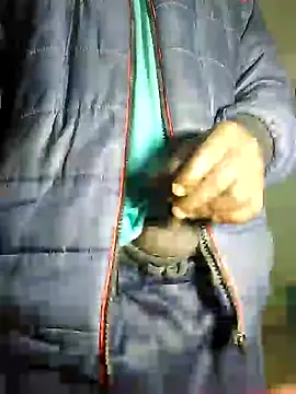 Snapshot of Hunter_boy9 chatting on January 19, 2025, 10:49 pm Hunter boy9 online show from January 19, 2025, 10:49 pm