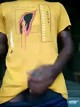Snapshot of Hunter_boy9 chatting on February 25, 2025, 12:47 am Hunter boy9 online show from February 25, 2025, 12:47 am
