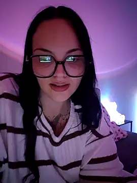 Jujuicy 97 online show from June 16, 2026, 8:33 pm
