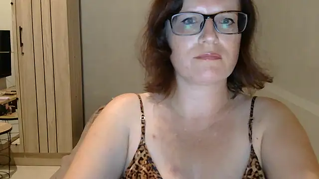 Snapshot of CrimsonMistress chatting on September 13, 2025, 10:09 pm CrimsonMistress online show from September 13, 2025, 10:09 pm