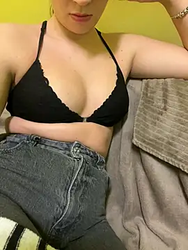 young rosee online show from January 12, 2025, 6:59 pm