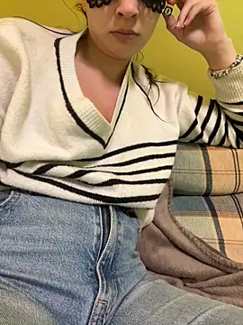 young rosee online show from January 25, 2025, 6:02 pm