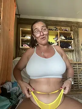 anastasia and jordan online show from February 7, 2025, 7:38 pm