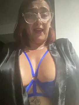 anastasia and jordan online show from October 27, 2025, 9:02 am