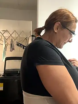 anastasia and jordan online show from December 14, 2025, 7:51 pm