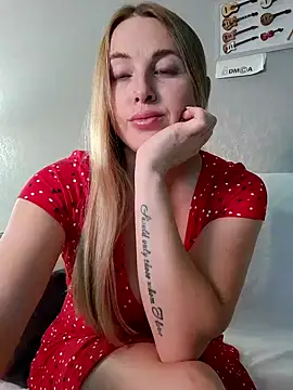 Cute Hot Alice online show from December 17, 2024, 8:21 pm