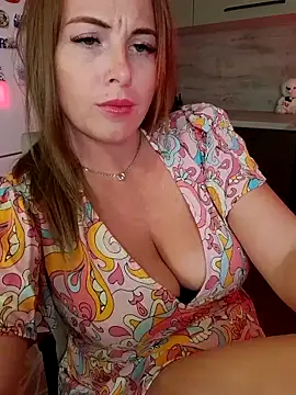 Snapshot of Cute_Hot_Alice chatting on September 15, 2025, 8:31 pm Cute Hot Alice online show from September 15, 2025, 8:31 pm