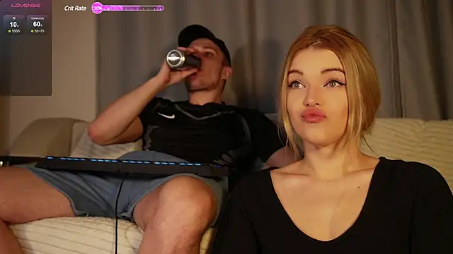 Snapshot of Kinky_Secrets chatting on December 7, 2024, 6:15 pm Kinky Secrets online show from December 7, 2024, 6:15 pm